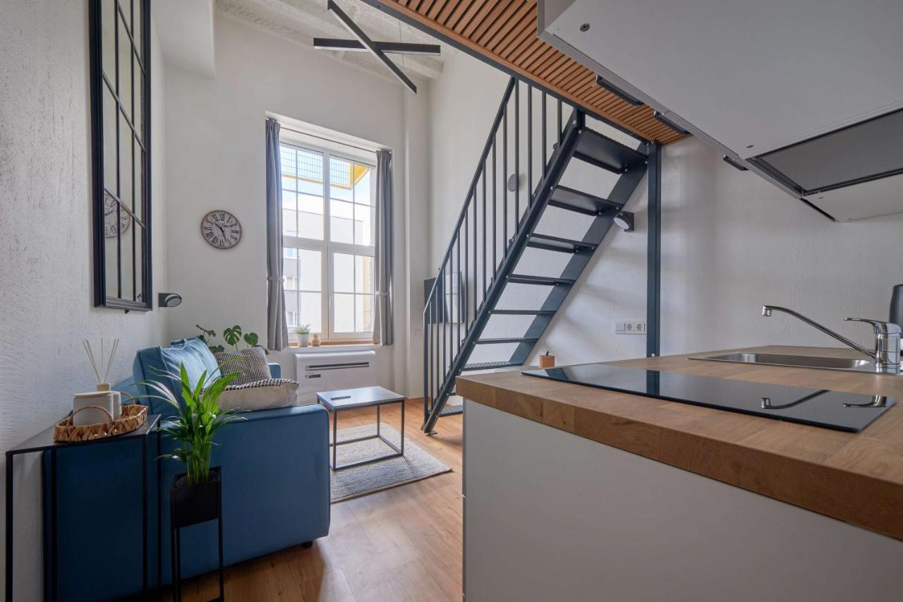 Queen Barbora Central Lofts คอนัส ภายนอก รูปภาพ