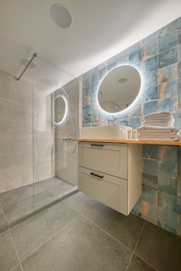 Queen Barbora Central Lofts คอนัส ภายนอก รูปภาพ