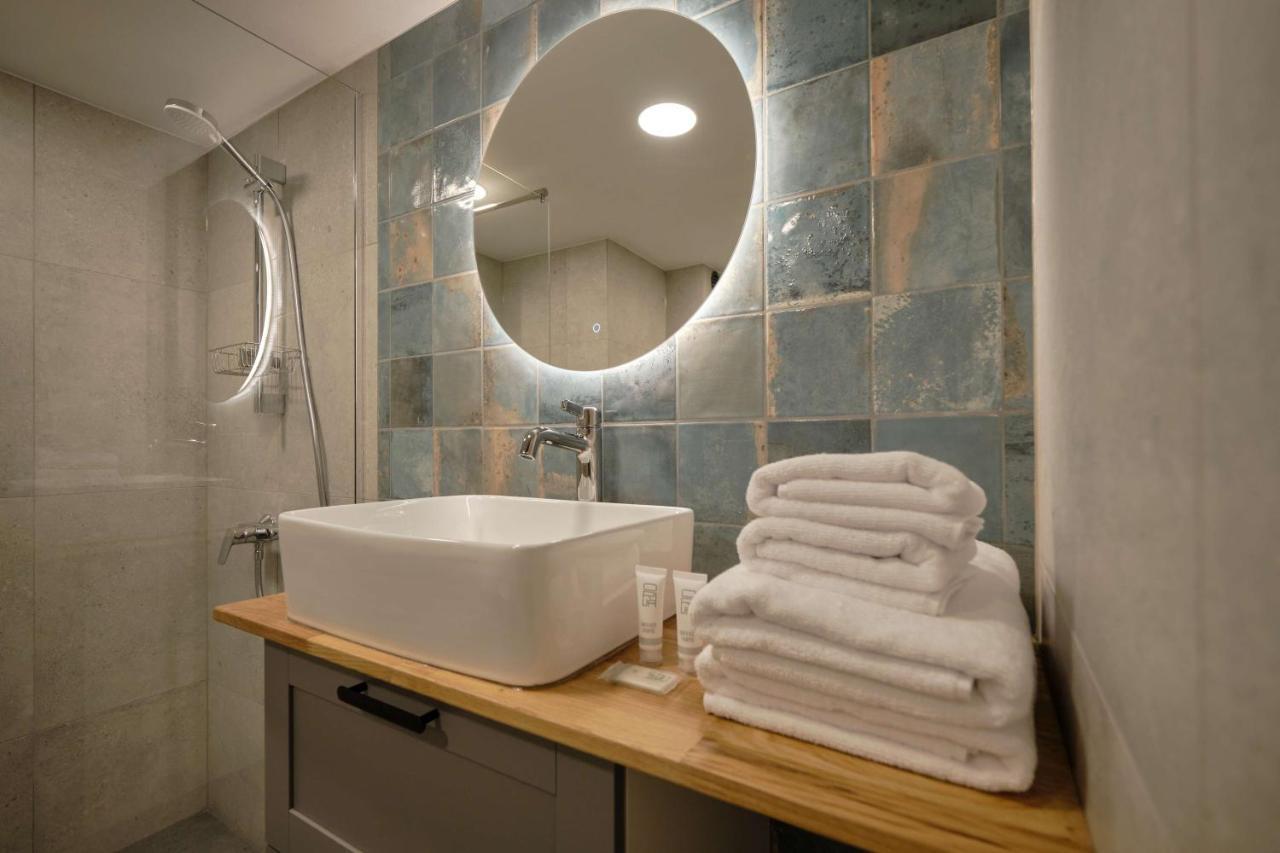 Queen Barbora Central Lofts คอนัส ภายนอก รูปภาพ